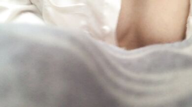 【女神堕落❤️经典重磅】易直播女神『潜水鲸鱼』最新大尺度约炮足交被操❤️第一弹❤️被大屌爆操高潮 露逼露奶超爆 (8)