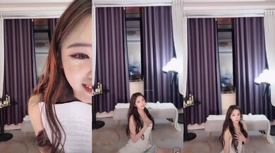 【抖Y福利】疯狂抖Y多个疯狂妹子，作死大尺度，抠B、揉乳、挤奶美女大实话 (2)